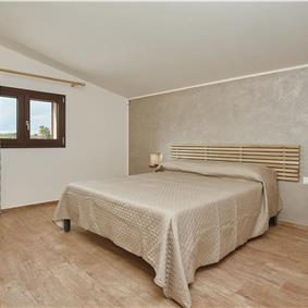 Two 3 bedroom villas with private pools, Alcamo, each sleeps 6-7